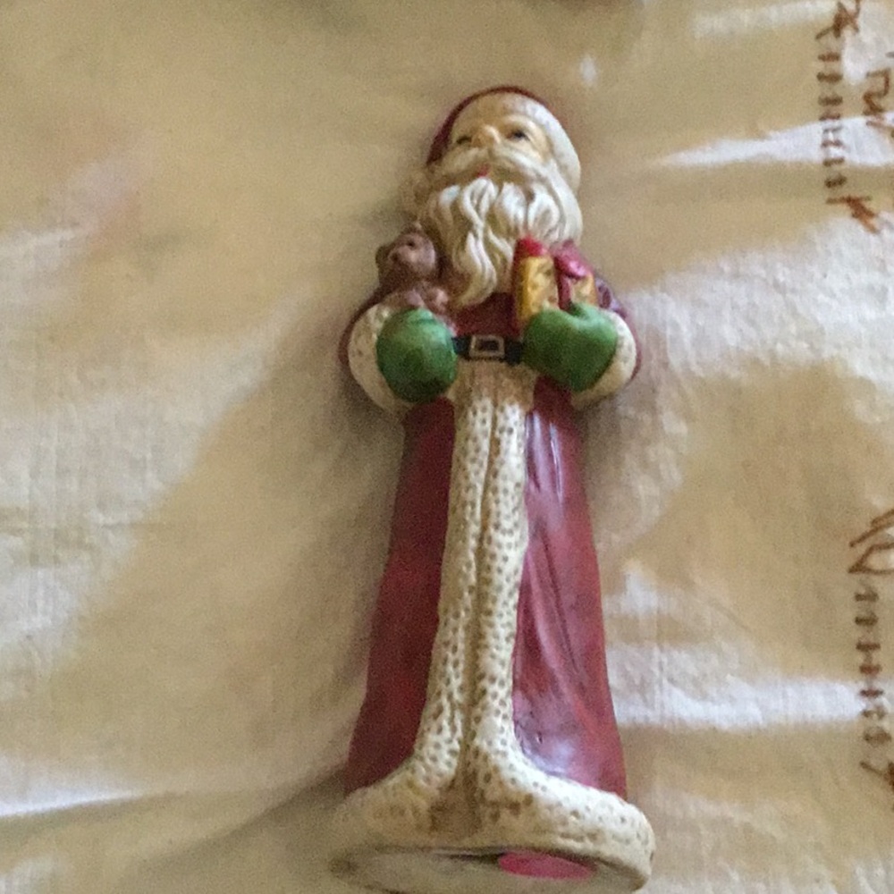 Santa Claus Holiday Figurine - Red and Green. Vtg 91/2 inches tall